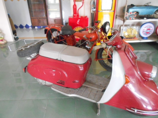 ขายสองคัน Heinkel tourist สกู๊ตเตอร์กับ Terrot ขายสองคัน Heinkel tourist สกู๊ตเตอร์กับ Terrot