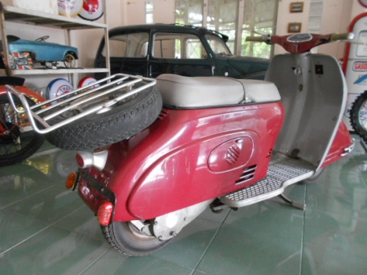 ขายสองคัน Heinkel tourist สกู๊ตเตอร์กับ Terrot ขายสองคัน Heinkel tourist สกู๊ตเตอร์กับ Terrot