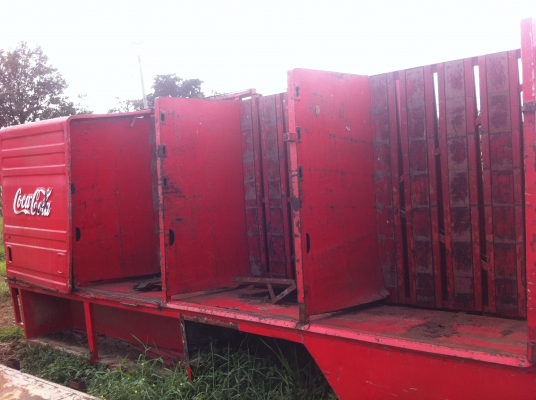 ตู้โค้ก ยกลงจาก 6 ล้อ FTR
