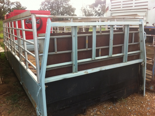 กระบะคาร์โก้ แผงเหล็ก ยกลงจาก ISUZU FRR ขนาด 0.80 X 5.80 X 2.15 เมตร กระบะคาร์โก้ แผงเหล็ก ยกลงจาก ISUZU FRR ขนาด 0.80 X 5.80 X 2.15 เมตร