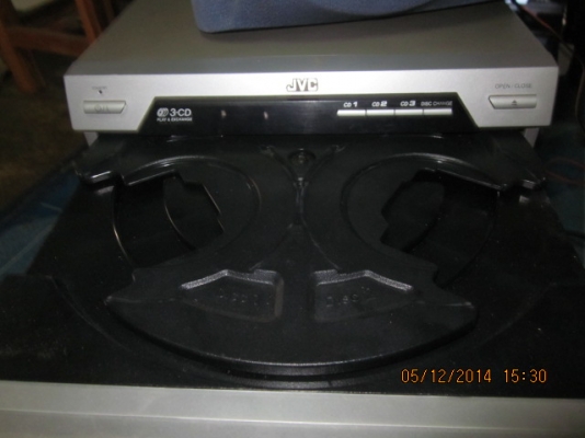 เครื่องเสียง JVC + ลำโพง 2 ข้าง สมบูรณ์ครับผม