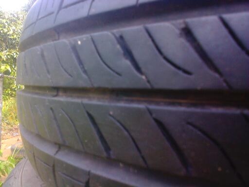 ยางDUNLOP16565R14ปี13ดอกเต็มสภาพดีไม่ปะมี4เส้นขาย2000แถมกะทะ2ลูก ยางDUNLOP16565R14ปี13ดอกเต็มสภาพดีไม่ปะมี4เส้นขาย2000แถมกะทะ2ลูก