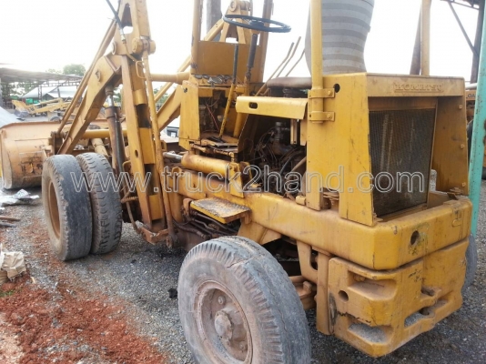 รถตักล้อยาง  komatsu SD20-5  4สูบ