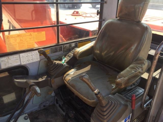 ขายรถแบคโฮ HITACHI EX120-2 ระบบไฟฟ้าเต็ม รถนอกนำเข้าสภาพสวย มี VDO การทำงานครับ ขายรถแบคโฮ HITACHI EX120-2 ระบบไฟฟ้าเต็ม รถนอกนำเข้าสภาพสวย มี VDO การทำงานครับ