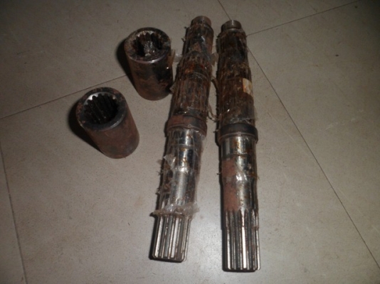 เพลาตัวเดิน  PC  120-6
