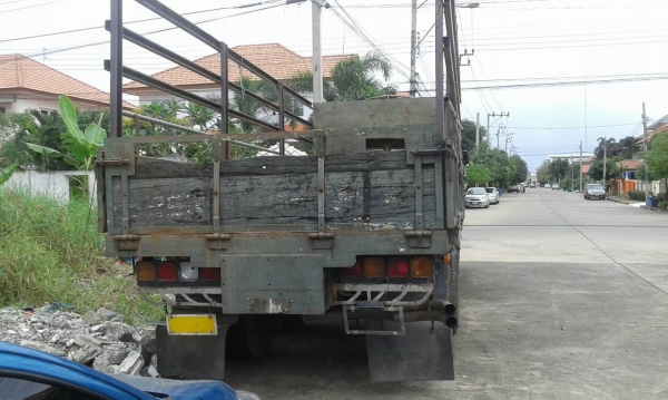 ISUZU-NKR.6ล้อ.ดั้ม.เครื่อง120ฝาขาวสภาพสวยมากพร้อมใช้..