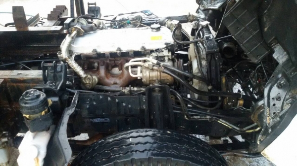 ISUZU-NKR.6ล้อ.ดั้ม.เครื่อง120ฝาขาวสภาพสวยมากพร้อมใช้..