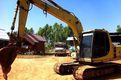 ***ขายแล้วครับขอบคุณ Truck2hand ขายแบคโฮ KOMATSU PC120-6 Japan Original S.No.46227ไฟฟ้าตัดมอเตอร์คันเร่ง เครื่องเดิม ปั้มเดิม เครื่องKOMATSU S4D95L-85HP 4สูบ เครื่องดี แรงดี แน่น ปั้มดี แรง ทำงานดี เร็ว บูมอาร์มสวยไม่ปะไม่ดาม บุ้งกี๋ดียังหนา เอวดีแน่นดี ไ