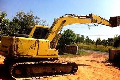 ***ขายแล้วครับขอบคุณ Truck2hand ขายแบคโฮ KOMATSU PC120-6 Japan Original S.No.46227ไฟฟ้าตัดมอเตอร์คันเร่ง เครื่องเดิม ปั้มเดิม เครื่องKOMATSU S4D95L-85HP 4สูบ เครื่องดี แรงดี แน่น ปั้มดี แรง ทำงานดี เร็ว บูมอาร์มสวยไม่ปะไม่ดาม บุ้งกี๋ดียังหนา เอวดีแน่นดี ไ