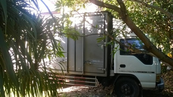 ขายรถ 6 ล้อตู้แห้ง 10 บาน จดทะเบียนปี 49 คัสซีสวยจัดตลอดเส้น เครื่อง 4BE1 110 แรงม้า แอร์เย็น พาวเวอร์ครบ ทะเบียนเต็มพร้อมโอน