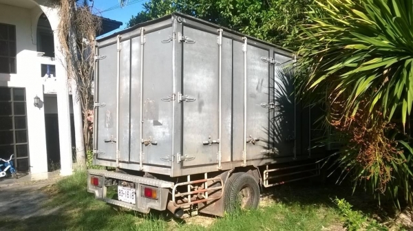 ขายรถ 6 ล้อตู้แห้ง 10 บาน จดทะเบียนปี 49 คัสซีสวยจัดตลอดเส้น เครื่อง 4BE1 110 แรงม้า แอร์เย็น พาวเวอร์ครบ ทะเบียนเต็มพร้อมโอน