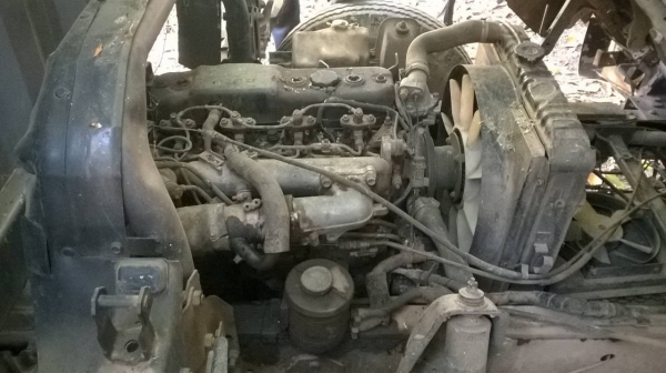 ขายรถ 6 ล้อตู้แห้ง 10 บาน จดทะเบียนปี 49 คัสซีสวยจัดตลอดเส้น เครื่อง 4BE1 110 แรงม้า แอร์เย็น พาวเวอร์ครบ ทะเบียนเต็มพร้อมโอน