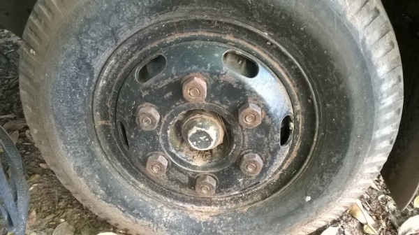 ขายรถ 6 ล้อตู้แห้ง 10 บาน จดทะเบียนปี 49 คัสซีสวยจัดตลอดเส้น เครื่อง 4BE1 110 แรงม้า แอร์เย็น พาวเวอร์ครบ ทะเบียนเต็มพร้อมโอน