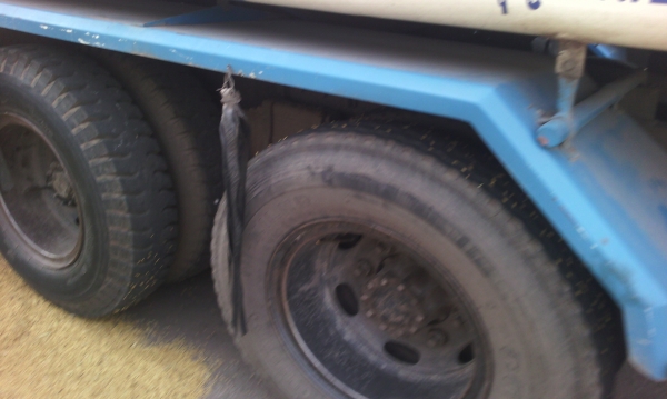 ขายด่วนรถสิบล้อKT925รถบรรทุกนํ้ามันบรรจุ16000ลิตรเพลา1