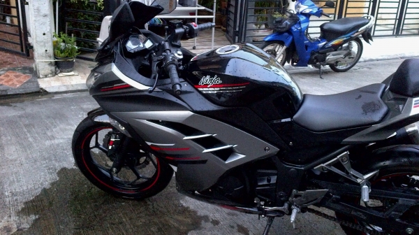 ninja 250 2013 แสนถ้วน 100000 บาท