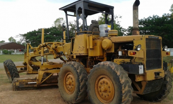 ขายรถเกรด KOMATSU เอวอ่อน