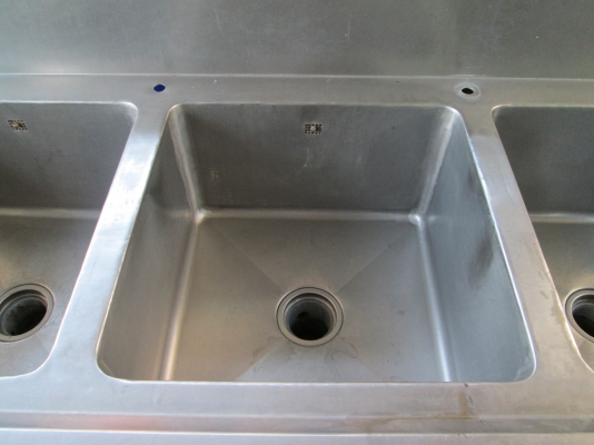 ซิงค์ล้างจาน 3 หลุมใหญ่ แสตนเลสหนา  ขายถูกที่สุด