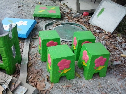 ขายแบบหล่อชุดโต๊ะลายดอกลีลาวดี