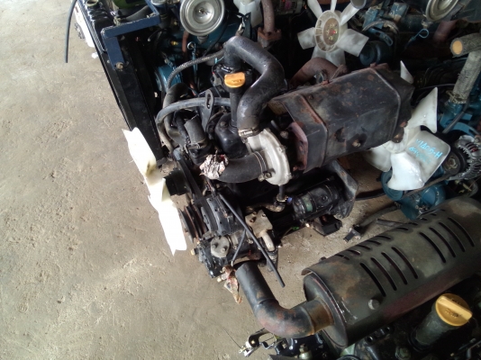 ขายเครื่องยันม่าร์3สูบรุ่น 3 tn84t เทอร์โบใส่แบ็คโฮKOBELCO pc35,40สภาพสวยมากๆ