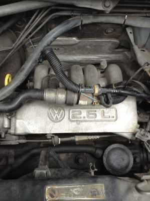 +++ ขายรถตู้ด่วน !!! ลดราคาเหลือ 195,000.- บาทครับ  VOLKSWAGEN  ปี 93  เครื่องเบนซิน ติดแก๊ส  เกียร์ออโตเมติค  ช่วงสั้น  มีซันรูฟ  สภาพพร้อมช้  พร้อมประกันครับ