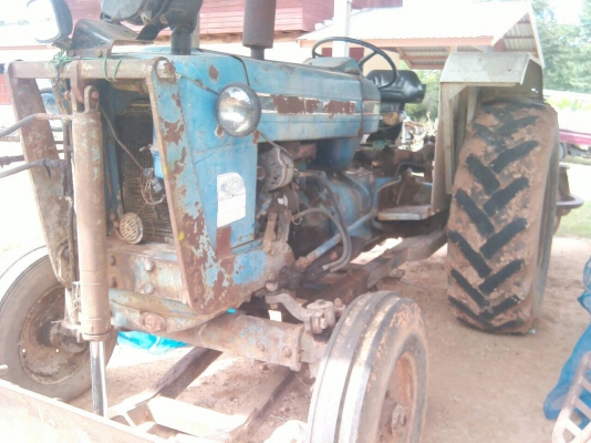 ขายรถไถ FORD