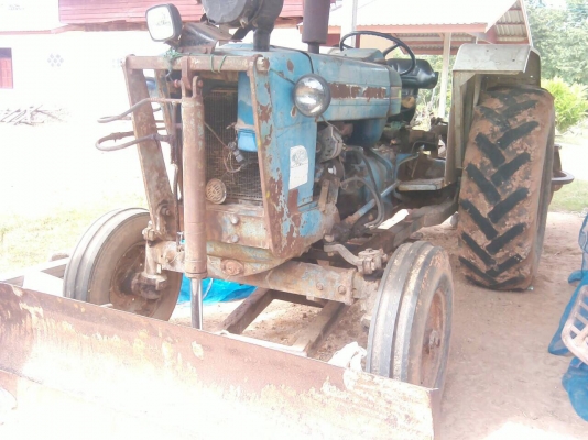 ขายรถไถ FORD