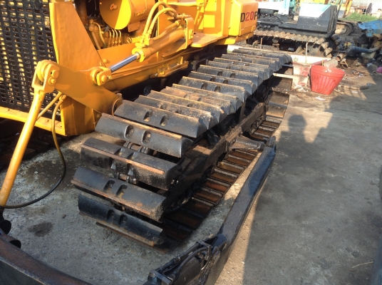 ขายD2-5สภาพสวย พร้อมใช้งาน. เครื่องดี ช่วงล่างดี ใบเเทร็กเต็ม ราคาต่อรองได้