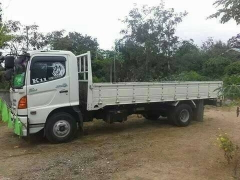 รถฮีโน่  6  ล้อ ไม่ดั้ม 150 แรงม้า. ปี 54  สนใจติดต่อ  081 - 6079515