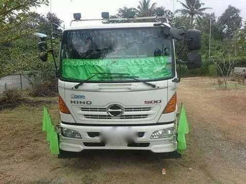 รถฮีโน่  6  ล้อ ไม่ดั้ม 150 แรงม้า. ปี 54  สนใจติดต่อ  081 - 6079515