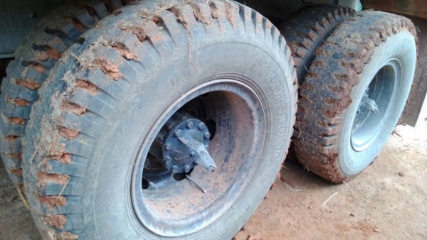 รถอีซูซุ 10 ล้อดั้ม FXZ  270 แรงม้า. ปี 49  ( รถวิ่ง 27x,xxx กว่า กม. )  สนใจติดต่อ 081 - 6079515