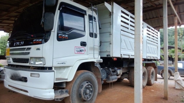 รถอีซูซุ 10 ล้อดั้ม FXZ  270 แรงม้า. ปี 49  ( รถวิ่ง 27x,xxx กว่า กม. )  สนใจติดต่อ 081 - 6079515