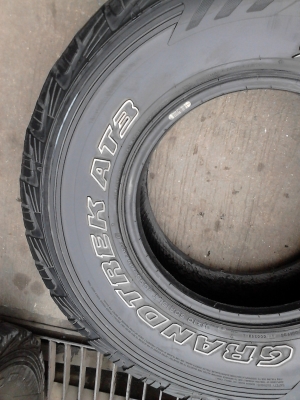 31X10.50R15 DUNLOP GRANDTREK AT3  ชุด 4 เส้น ดอกยางหนา เสมอทั้ง 4 เส้น   TEL.081-427-3941