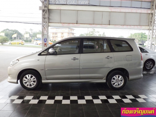 TOYOTA INNOVA 2.0V VVTi TOYOTA INNOVA 2.0V VVTi