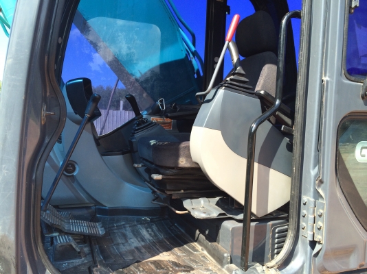 SK200-8 YN11 รถห้างแท้เดิมๆ6700ชม.  เล่มทะเบียน...พร้อมใช้