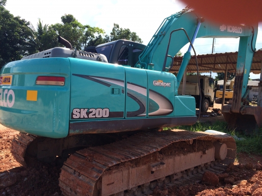 SK200-8 YN11 รถห้างแท้เดิมๆ6700ชม.  เล่มทะเบียน...พร้อมใช้