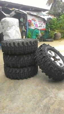 ขายยางตะขาบ 35 X 10.5 R16 Silver Stone ปี 11 พร้อมล้อ