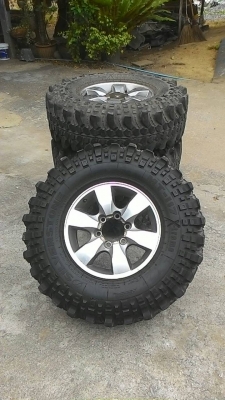 ขายยางตะขาบ 35 X 10.5 R16 Silver Stone ปี 11 พร้อมล้อ