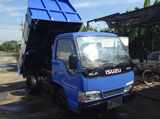 6ล้อดั้มเล็กอีซูซุNKR/100HP(รถห้าง)