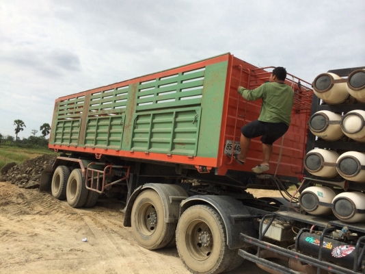 ขายหางเซมิดั้ม2เพลายาว8เมตรอู่ชัยเจริญ ทรงดีรับประกันไม่มีล้ม