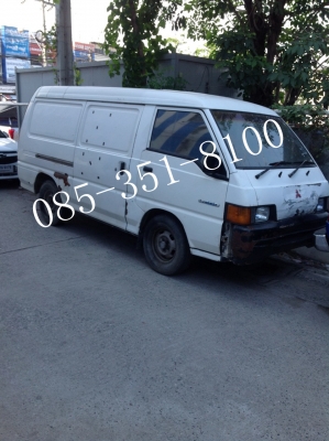 รถบะะทุกมิตซูบิชิ L300