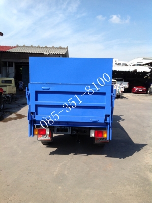 รถบรรทุกสี่ล้อ NKR