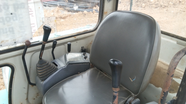 PC30-7E  สภาพสวยมาก ทำบูชสลักทุกจุดแล้วแน่นเหมือนรถไหม่เลย