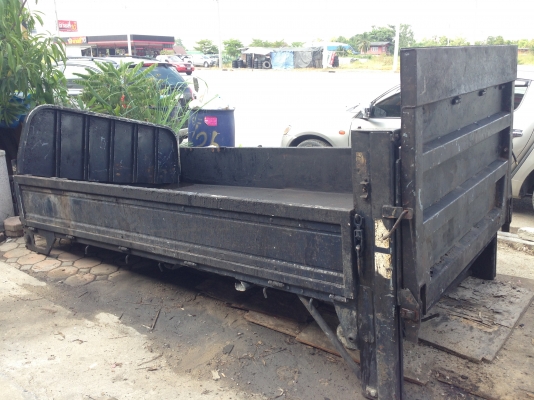 กระบะติดลิฟท์ท้ายขนาดกว้าง 170ซ.ม ยาว 315ซ.ม