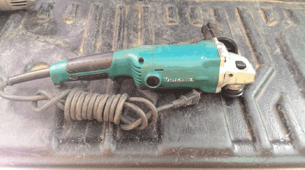 ขายหินเจียร 5นิ้ว Makita GA6010 1050W. 10000/min.