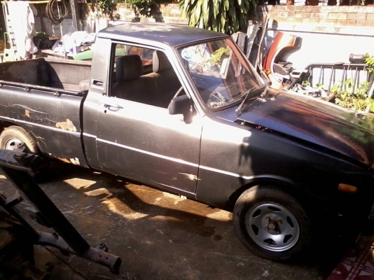 มาสด้า 1300 แยกขายเป็นอะไหล่ครับ มาสด้า 1300 แยกขายเป็นอะไหล่ครับ