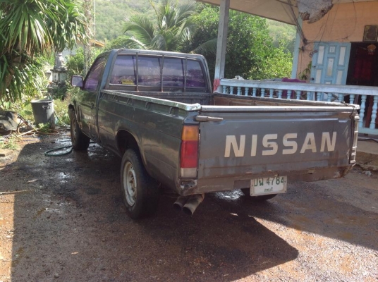 ขายนิสสันบิ๊กเอ็มปี 93 เครื่อง 2500 ซีซี ฝาแดง สภาพพร้อมใช้งาน