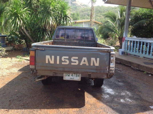 ขายนิสสันบิ๊กเอ็มปี 93 เครื่อง 2500 ซีซี ฝาแดง สภาพพร้อมใช้งาน