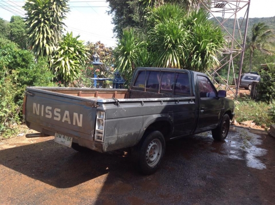 ขายนิสสันบิ๊กเอ็มปี 93 เครื่อง 2500 ซีซี ฝาแดง สภาพพร้อมใช้งาน