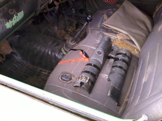 มาสด้า 1300  แยกขายเป็นอะไหล่ครับ 088-4050628