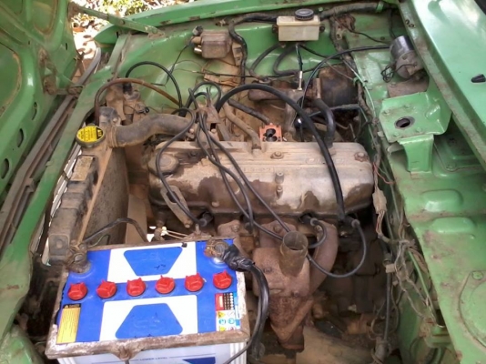 มาสด้า 1300  แยกขายเป็นอะไหล่ครับ 088-4050628